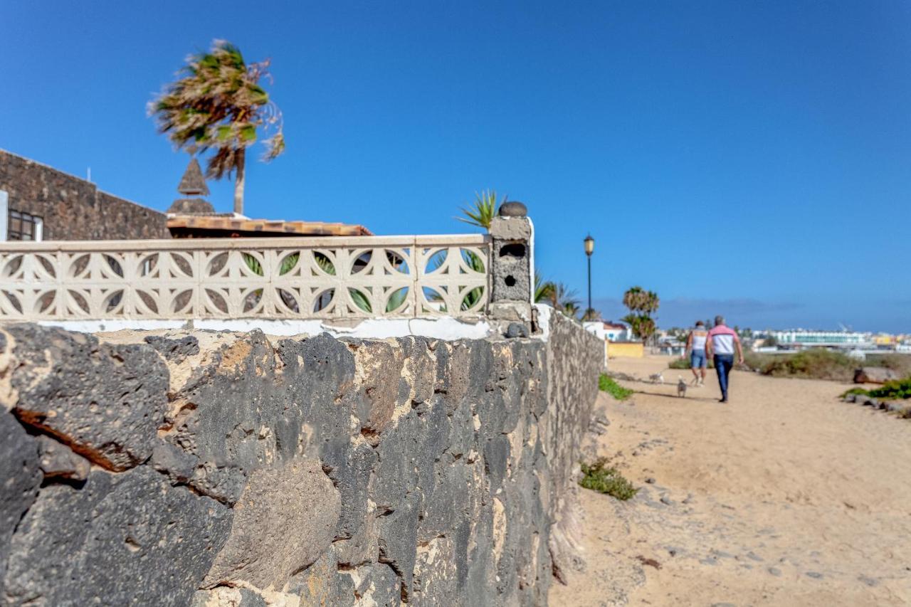 Villa Marina I Beachfront Corralejo By Holidays Home Exteriör bild